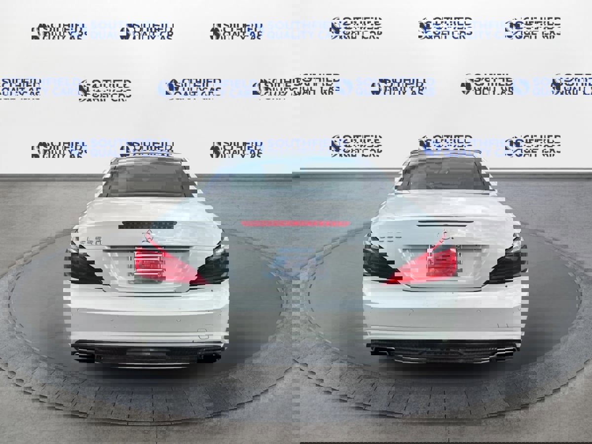 Used 2013 Mercedes-Benz SL 550 image 5
