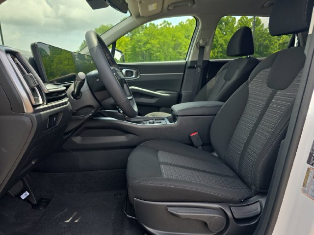 New 2026 Kia Sorento LX FWD image 5