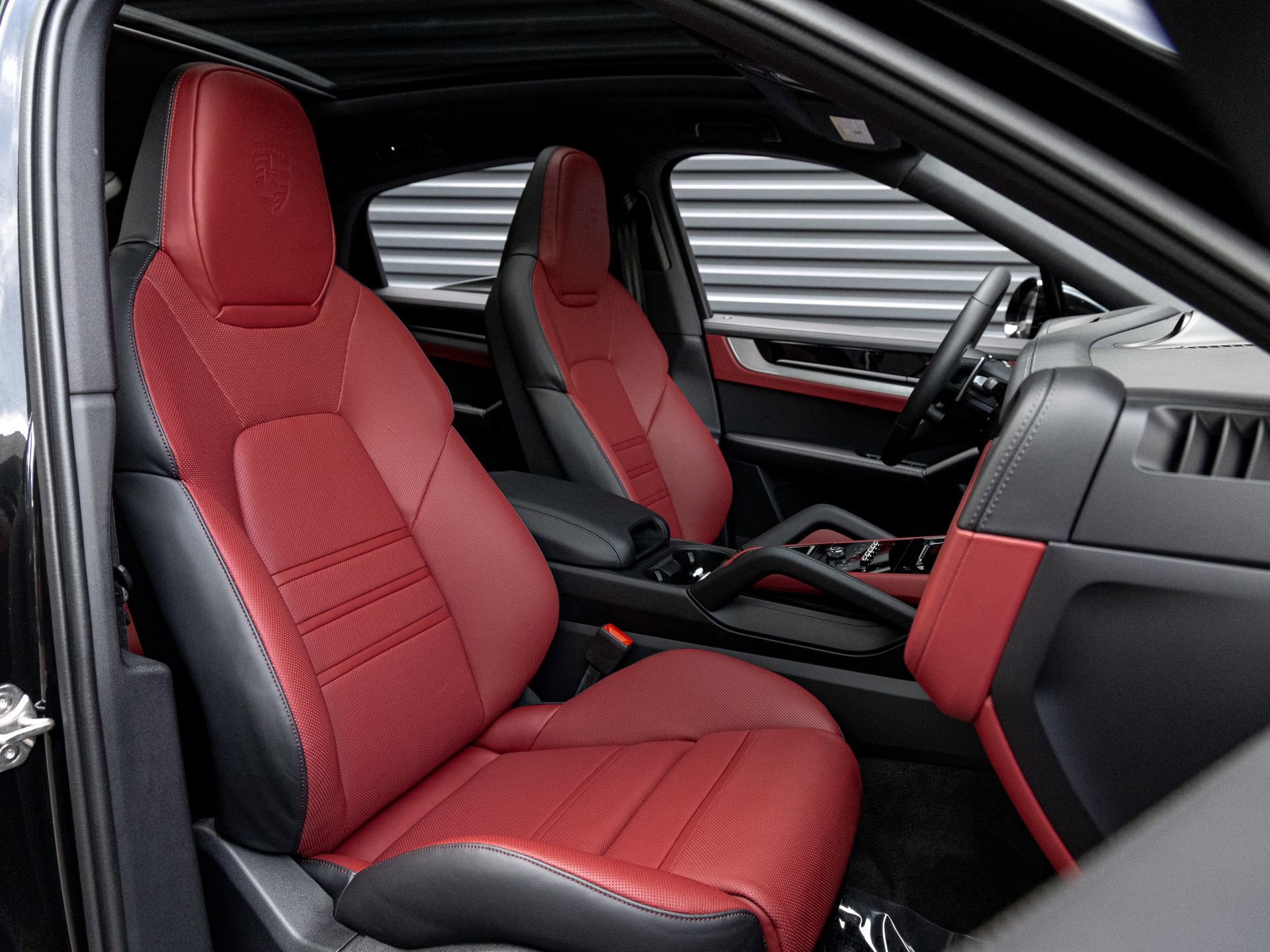 New 2026 Porsche Cayenne E-Hybrid Coupe image 37