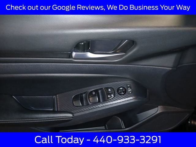 Used 2025 Nissan Altima 2.5 SV FWD image 19