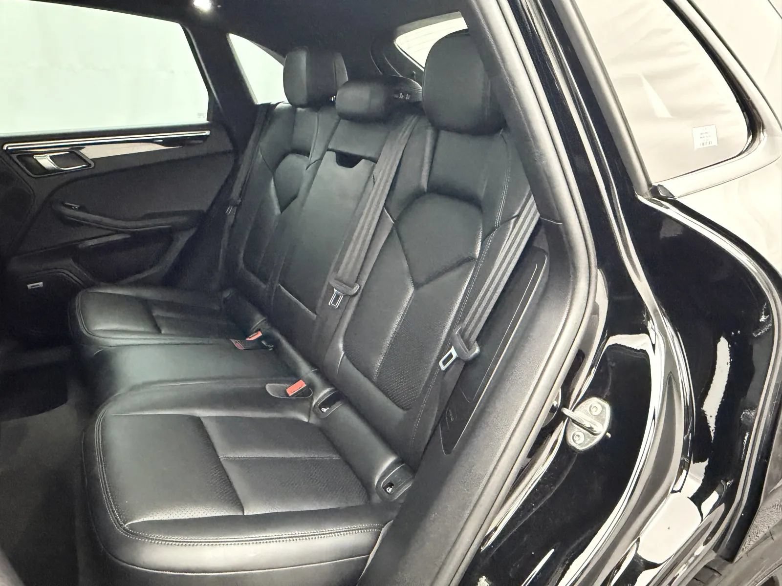 Used 2020 Porsche Macan S AWD/4WD image 31