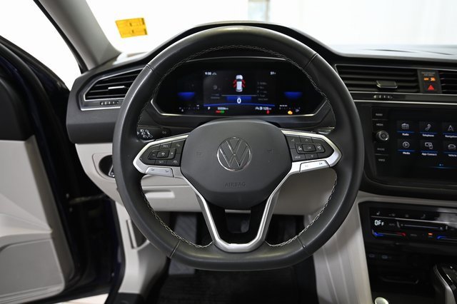 Used 2022 Volkswagen Tiguan SE image 4