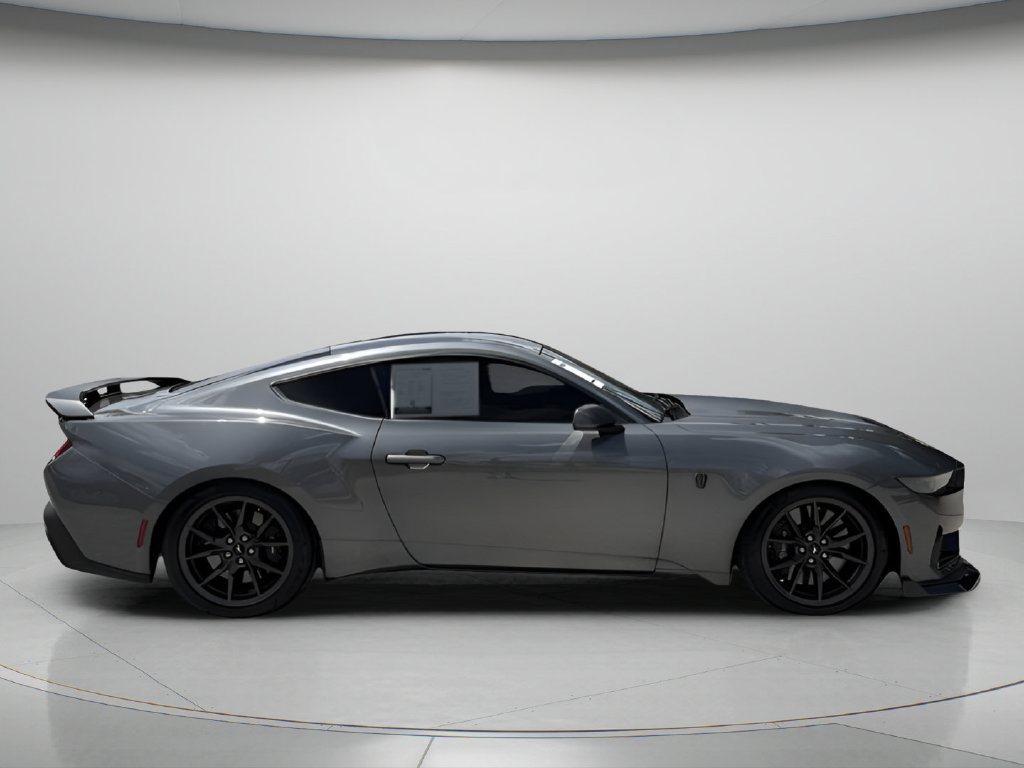 Used 2026 Ford Mustang Dark Horse RWD image 5
