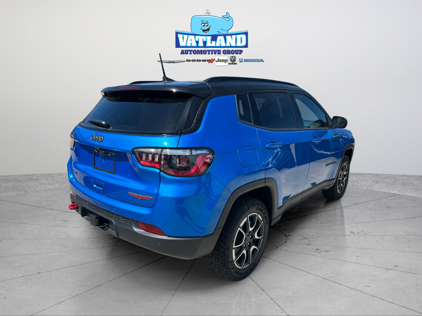 New 2026 Jeep Compass Trailhawk w/ Trailer Tow Group AWD/4WD image 5