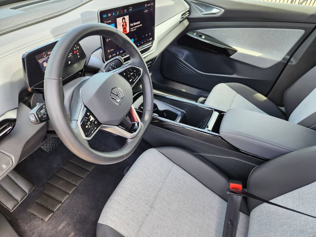 Certified 2025 Volkswagen ID.4 Pro AWD/4WD image 11