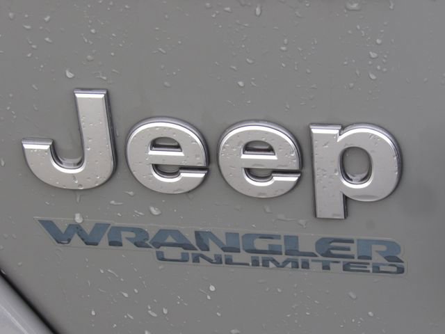 Used 2019 Jeep Wrangler Unlimited Sahara w/ Safety Group AWD/4WD image 10