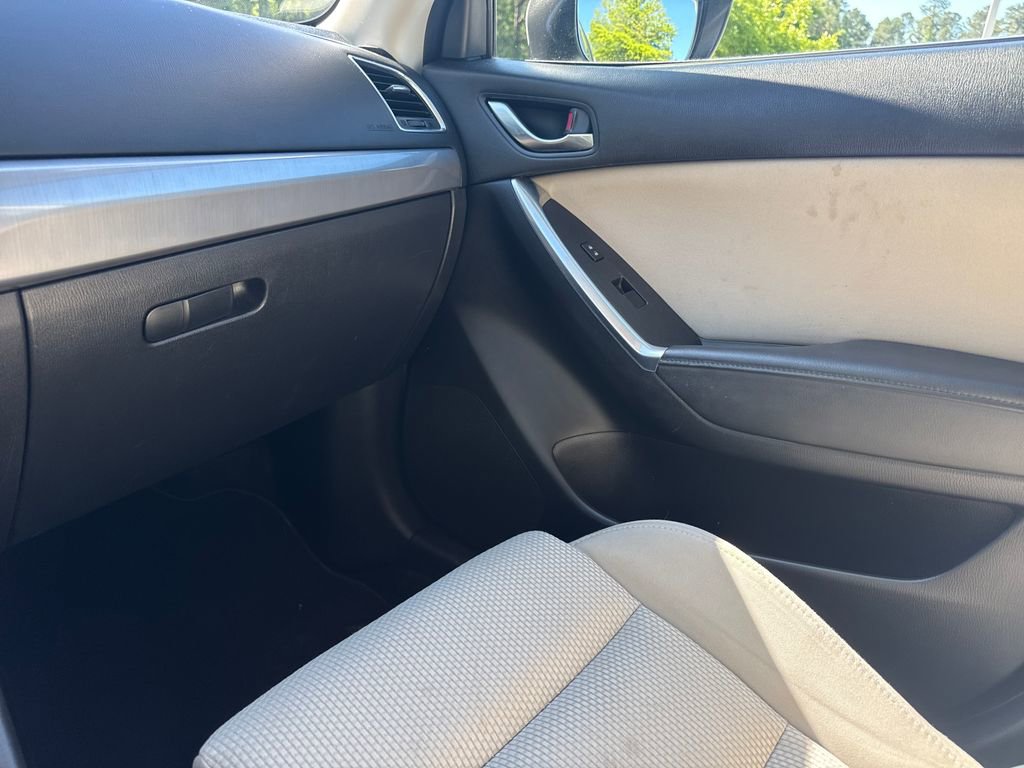 Used 2016 MAZDA CX-5 Touring image 17