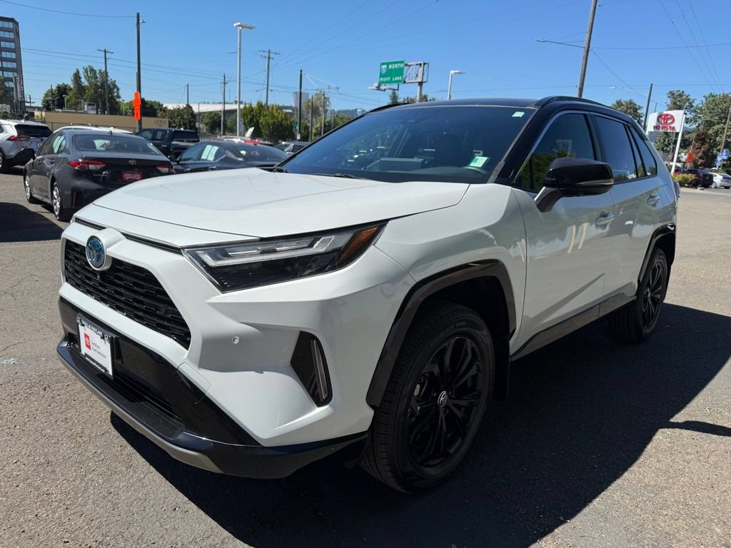 Certified 2023 Toyota RAV4 XSE AWD/4WD image 4