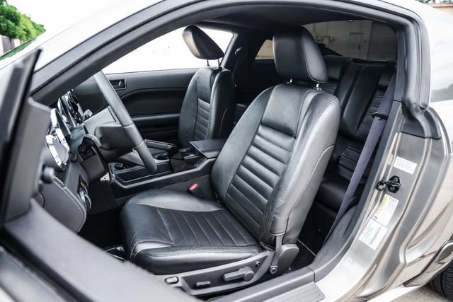 Used 2005 Ford Mustang GT Premium RWD image 5