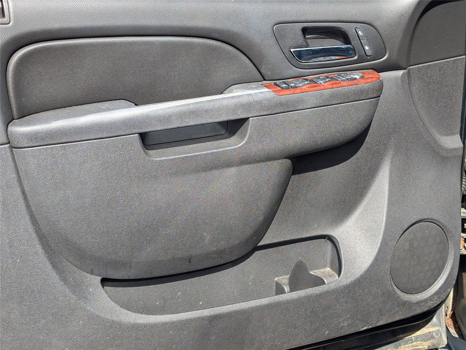 Used 2013 GMC Yukon SLT image 13