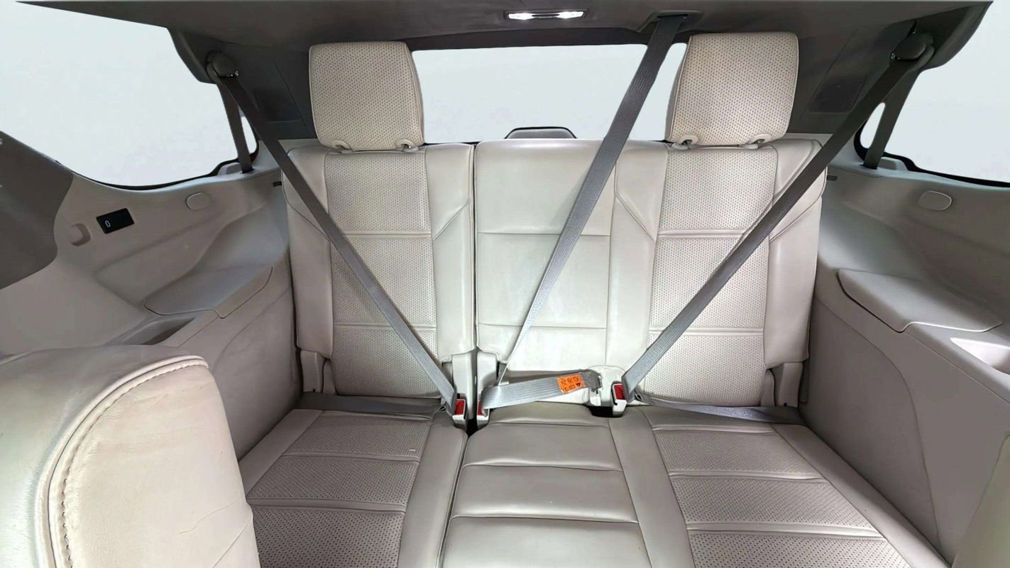 Used 2022 Cadillac Escalade Premium Luxury Platinum w/ LPO, Radiant Package RWD image 16