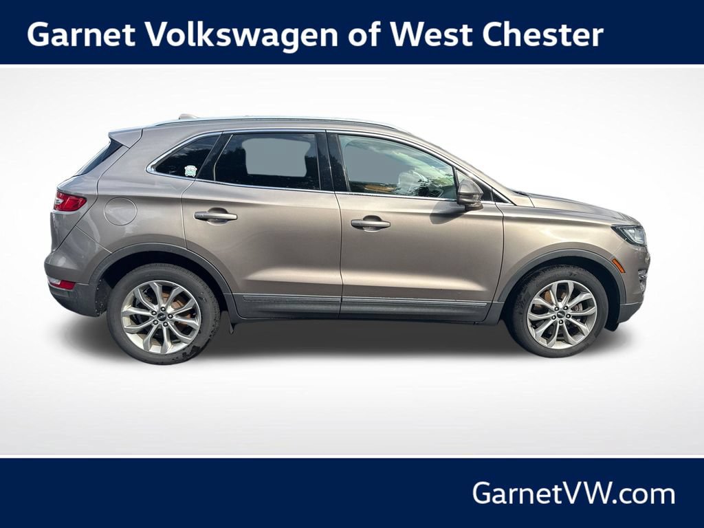 Used 2018 Lincoln MKC Select w/ Select Plus Package AWD/4WD image 6