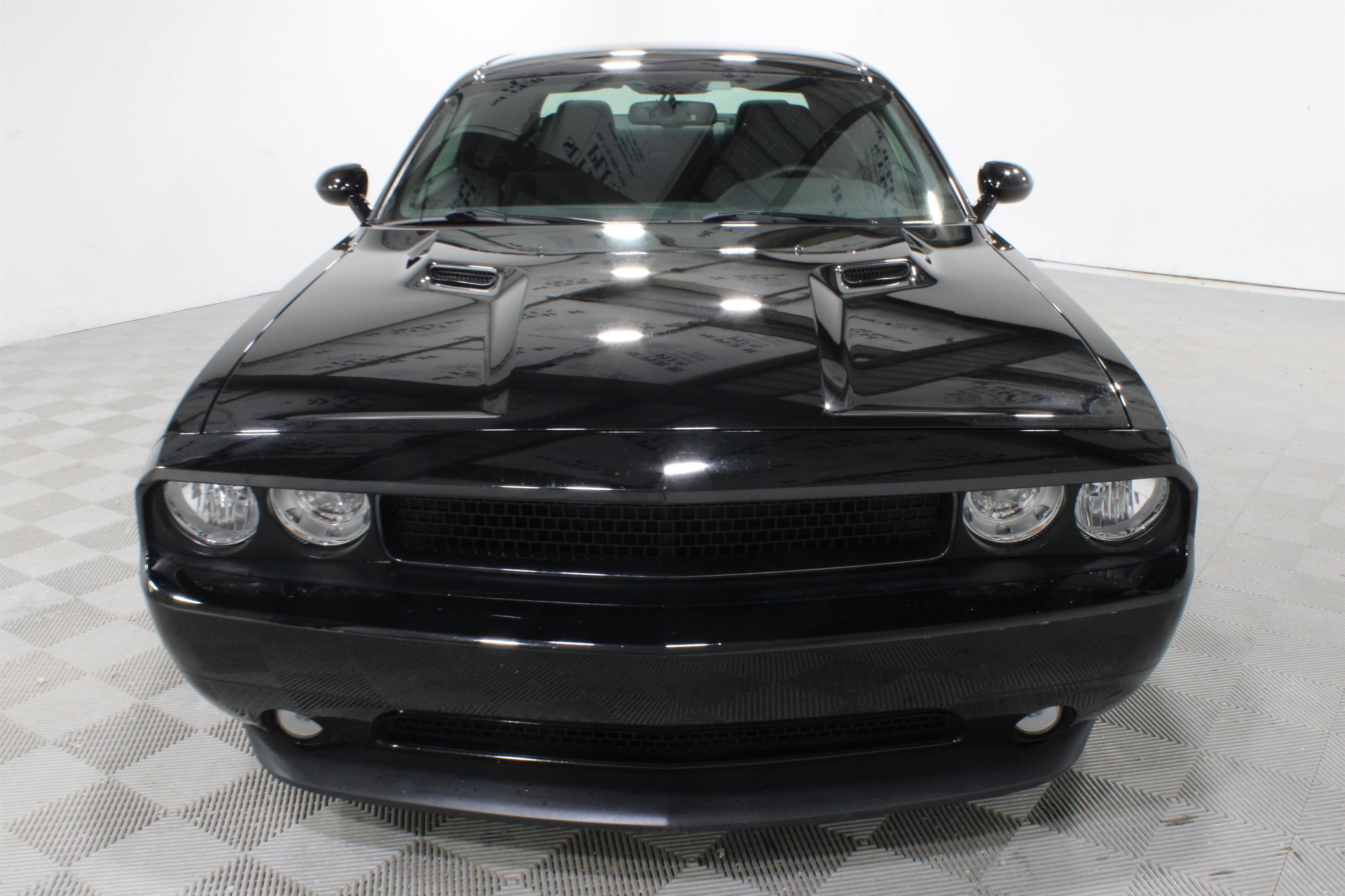 Used 2014 Dodge Challenger R/T w/ Blacktop Package RWD image 29