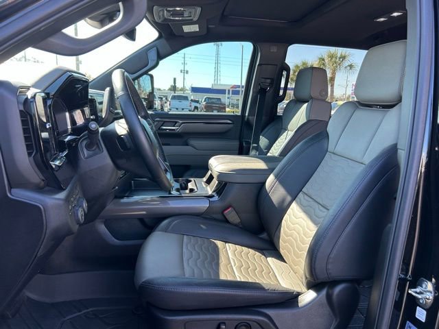 Used 2025 Chevrolet Silverado 2500 ZR2 image 14