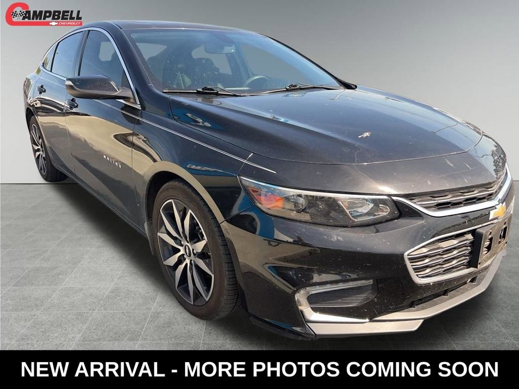 Used 2017 Chevrolet Malibu LT w/ Leather Package image 7