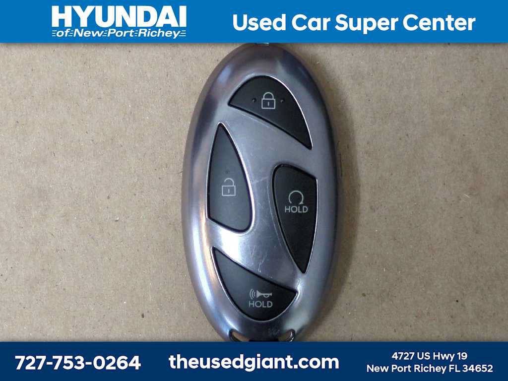 Used 2025 Hyundai Elantra SEL FWD image 32