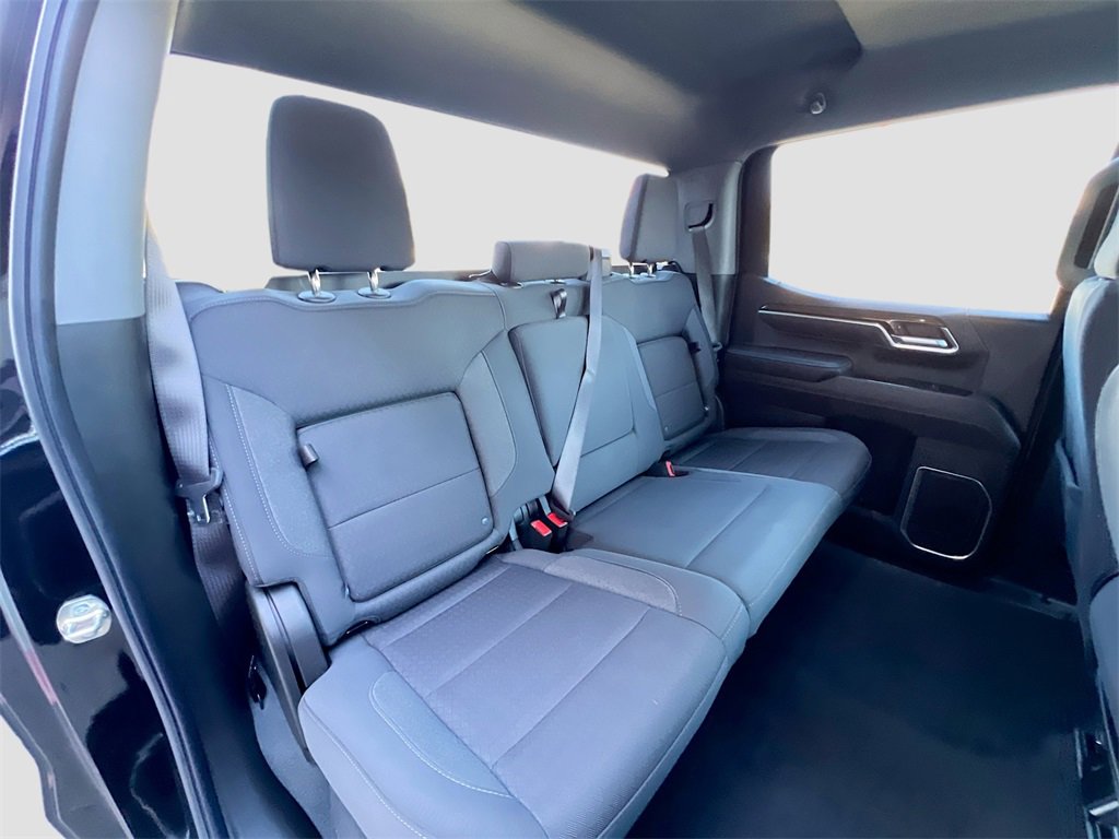 Used 2025 GMC Sierra 1500 Elevation image 27