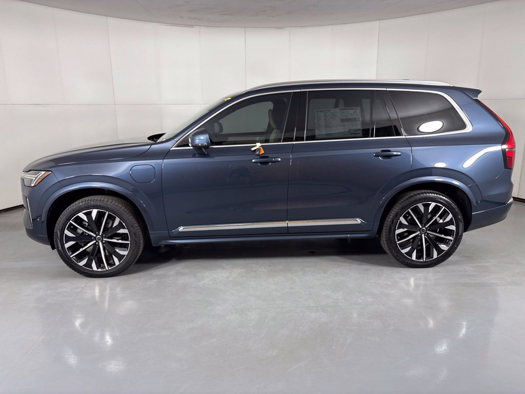 New 2026 Volvo XC90 T8 Plus w/ Protection Package Premier AWD/4WD image 5