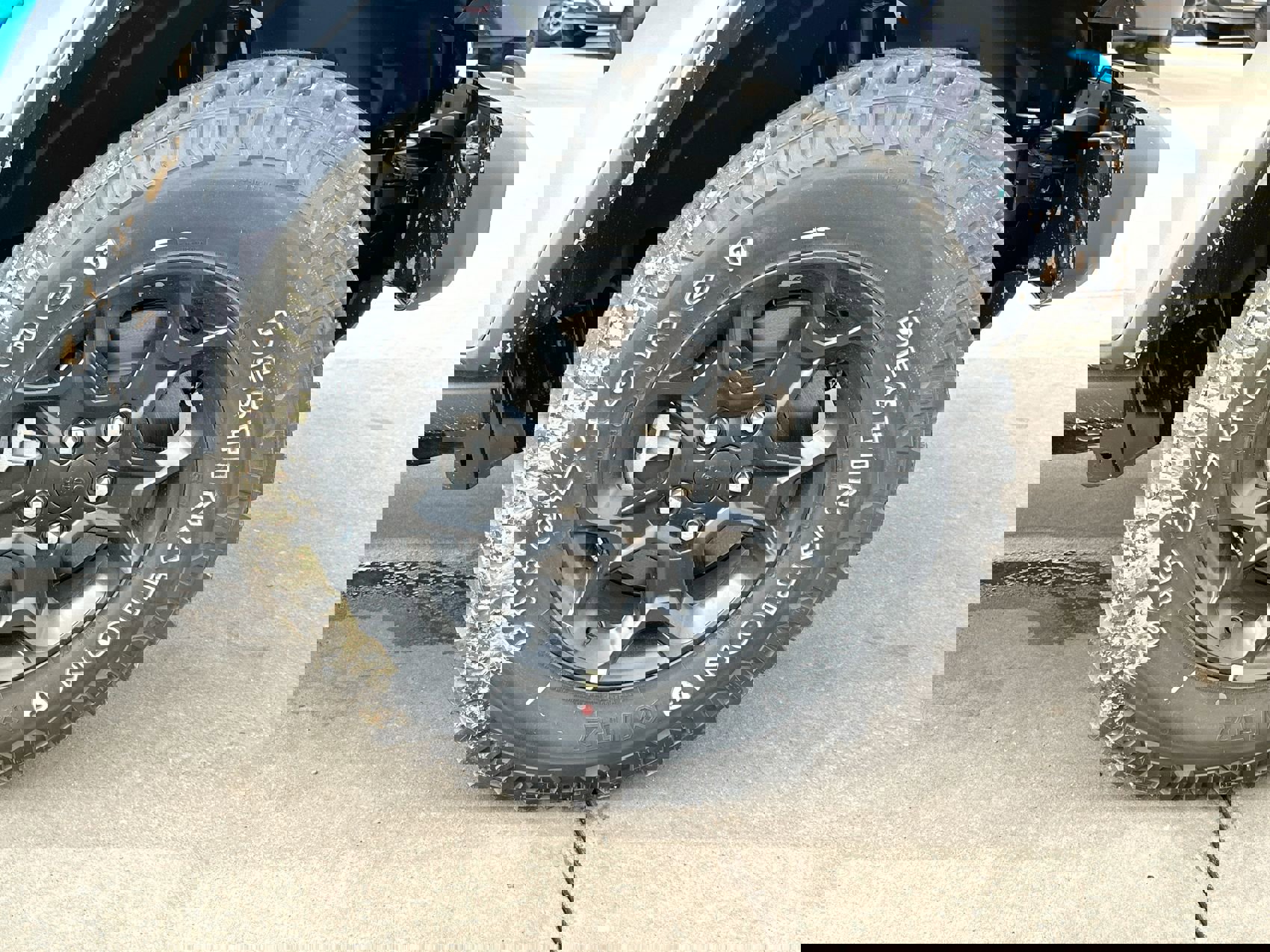 New 2023 Jeep Wrangler Unlimited w/ Sun & Screen Package image 10