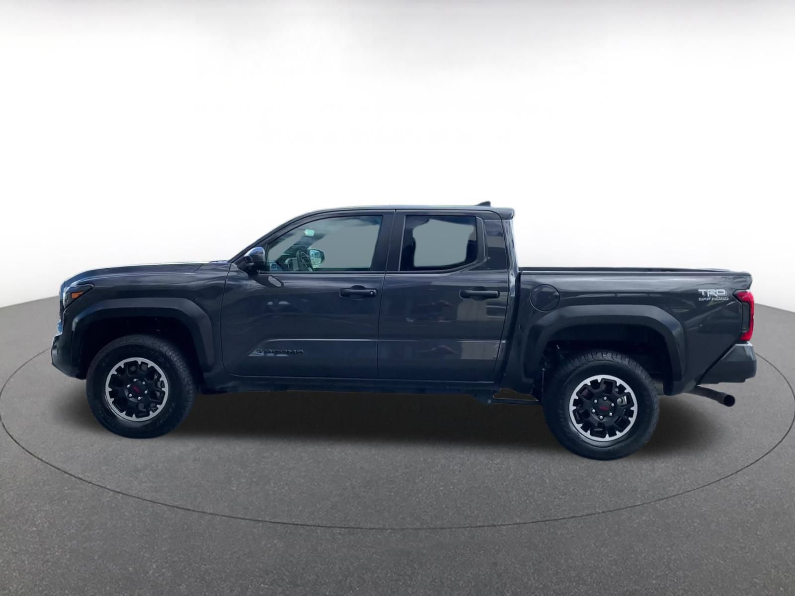 Used 2025 Toyota Tacoma TRD Off-Road image 9
