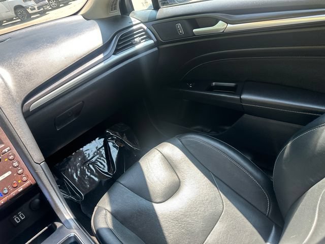 Used 2020 Ford Fusion Titanium FWD image 20
