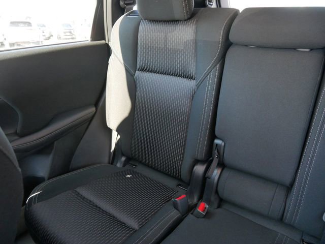 Used 2025 Mitsubishi Outlander ES image 13