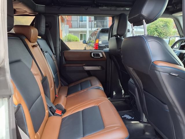 Used 2022 Ford Bronco Outer Banks w/ Sasquatch Package AWD/4WD image 25