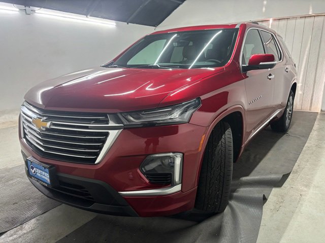 Used 2023 Chevrolet Traverse Premier image 3