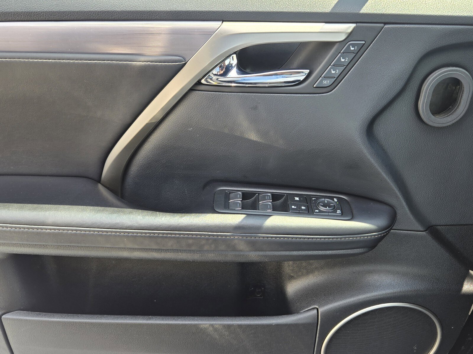 Used 2020 Lexus RX 350 F Sport w/ Accessory Package AWD/4WD image 33