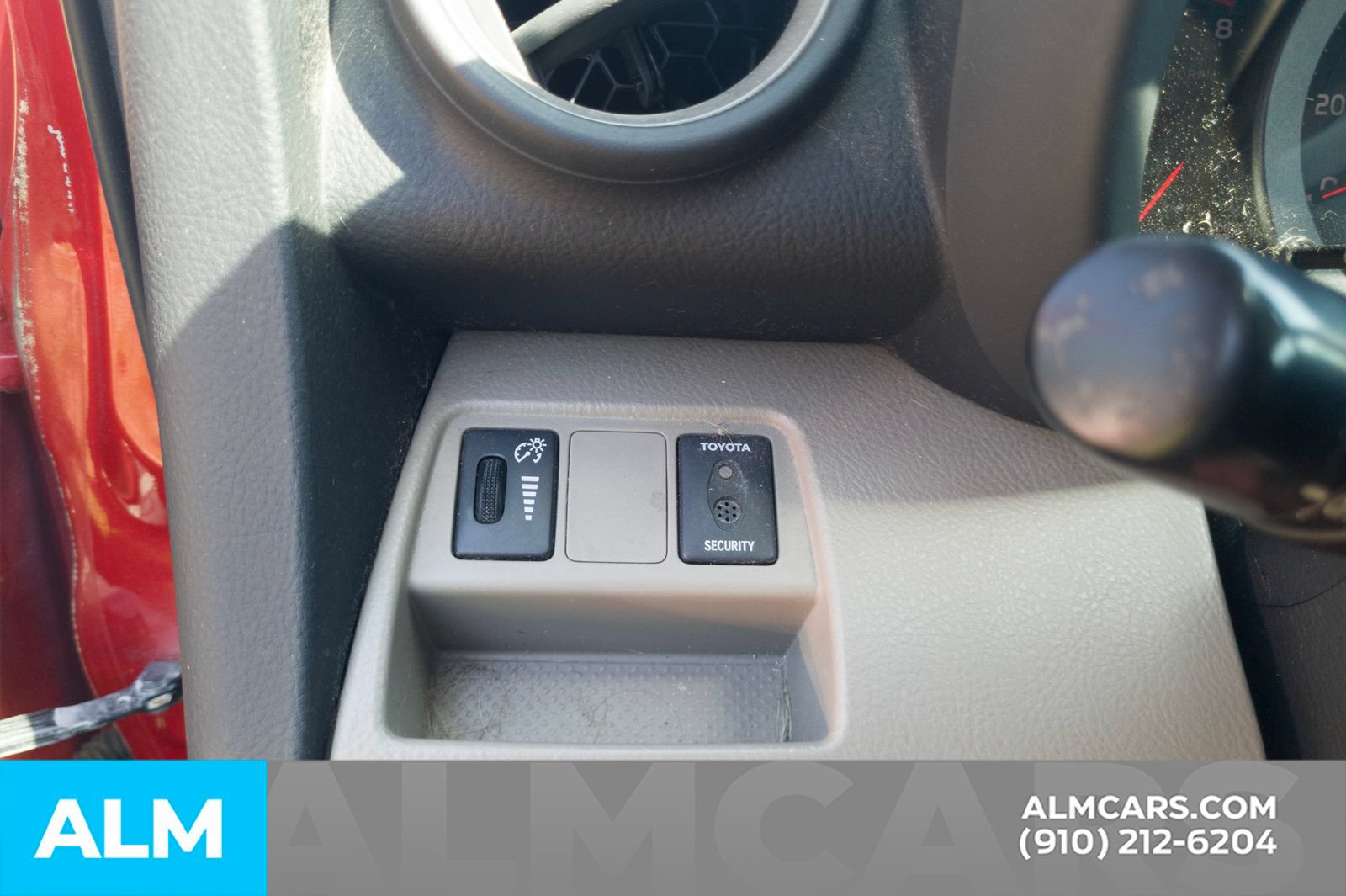 Used 2007 Toyota RAV4 Limited FWD image 17