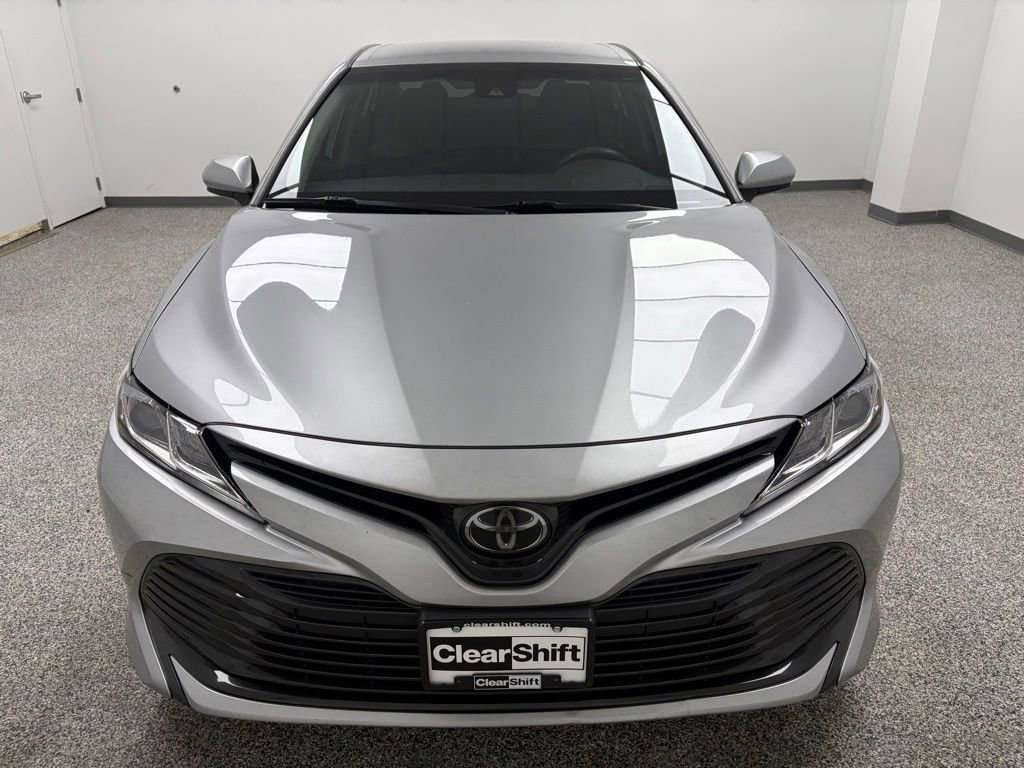 Used 2019 Toyota Camry LE FWD image 2