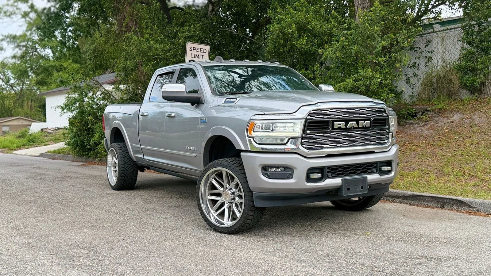 Used 2019 RAM 2500 Limited image 10
