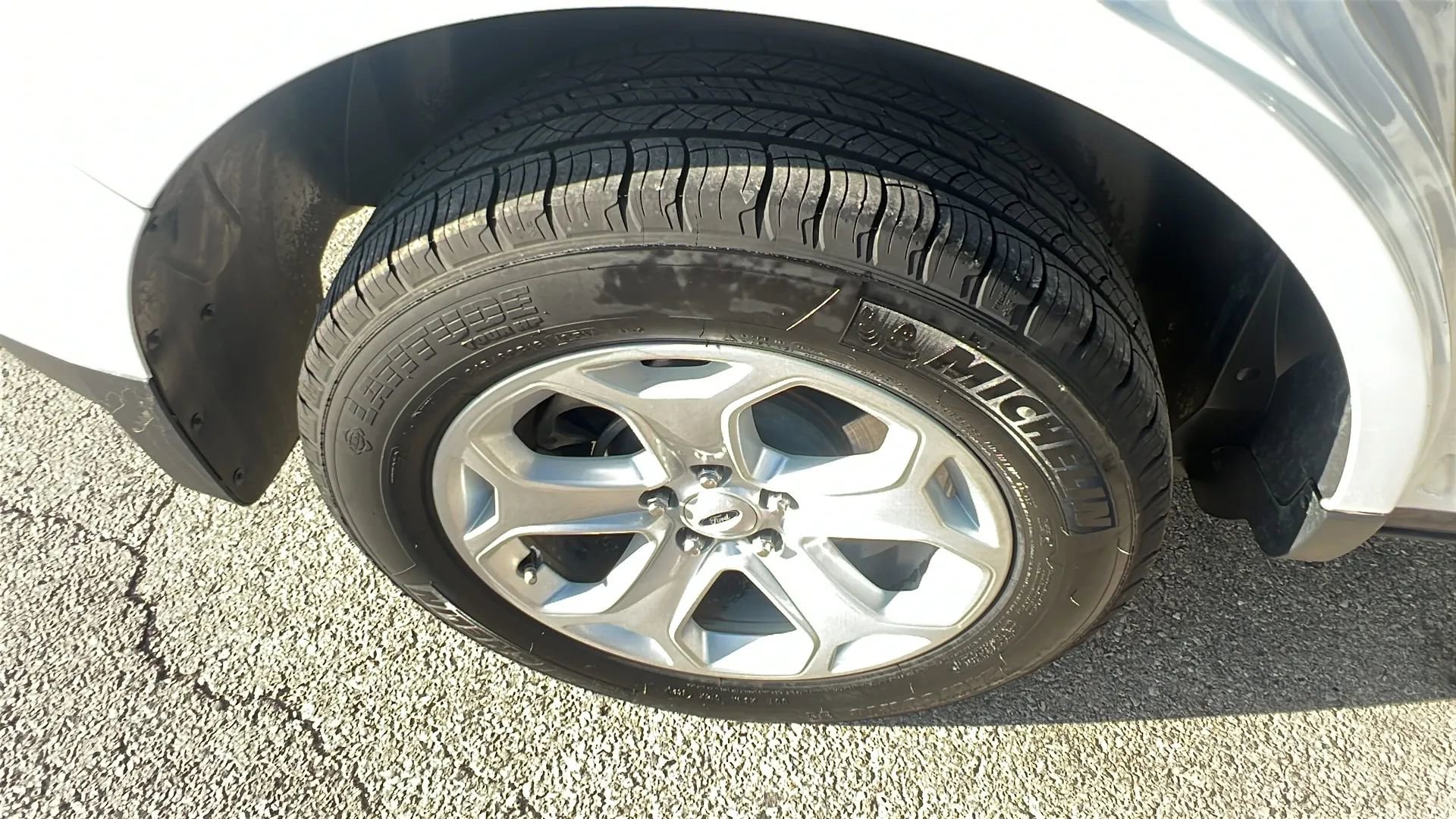 Used 2012 Ford Edge SEL FWD image 25