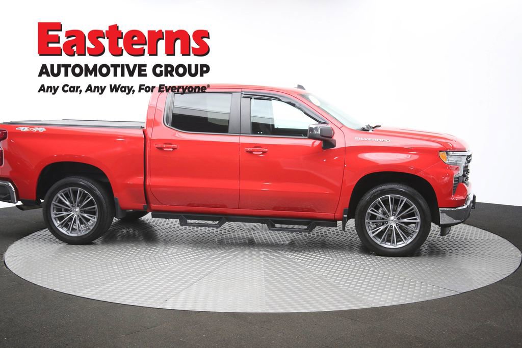Used 2022 Chevrolet Silverado 1500 LT AWD/4WD image 53