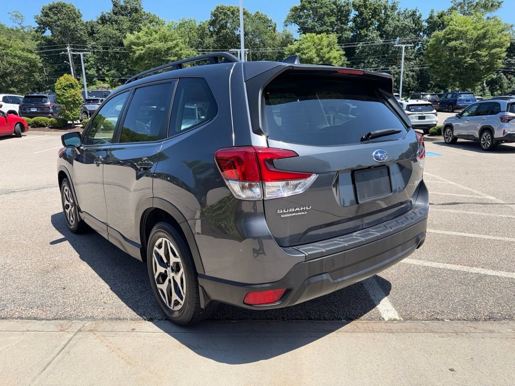 Used 2023 Subaru Forester Premium AWD/4WD image 6