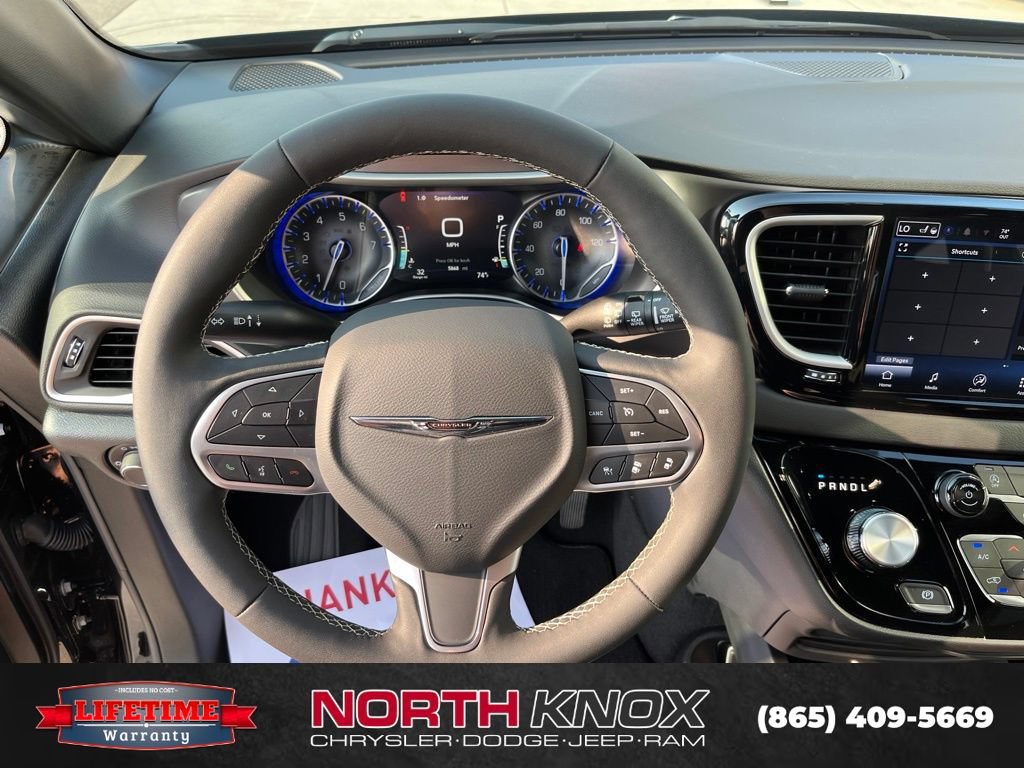 New 2026 Chrysler Voyager LX FWD image 8