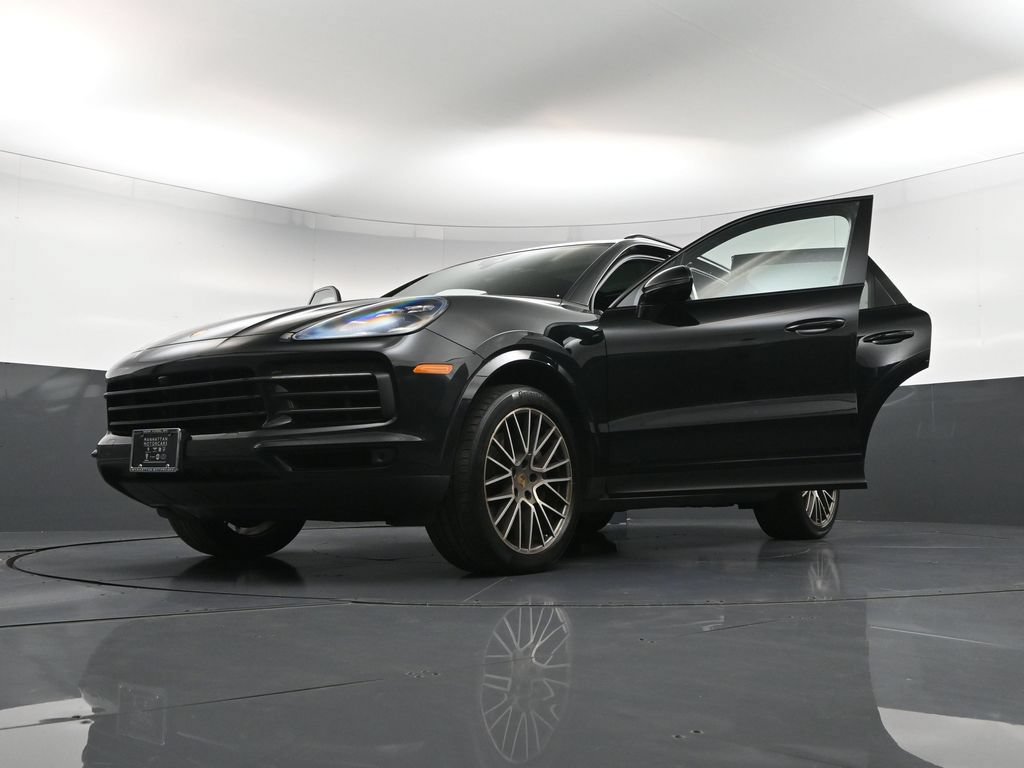 Certified 2023 Porsche Cayenne S Platinum AWD/4WD image 37