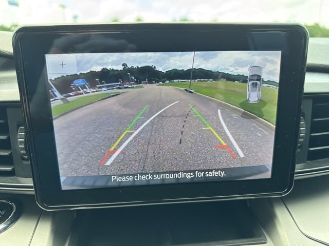 Used 2022 Ford Explorer XLT AWD/4WD image 25