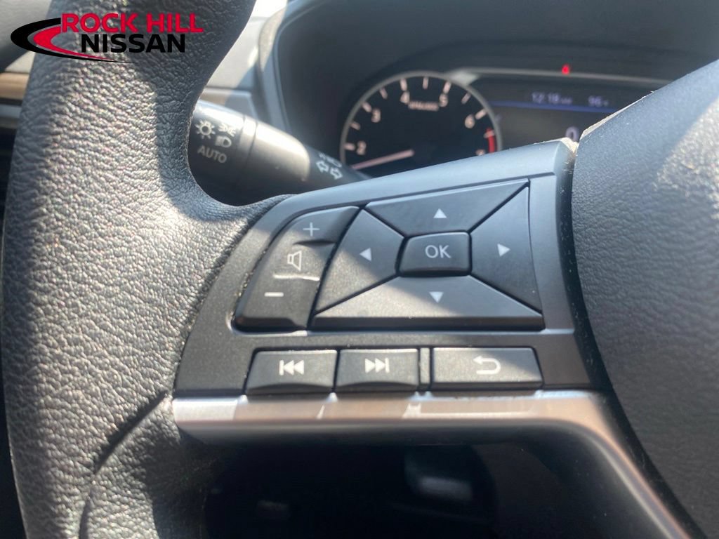 Used 2023 Nissan Altima 2.5 SV FWD image 19