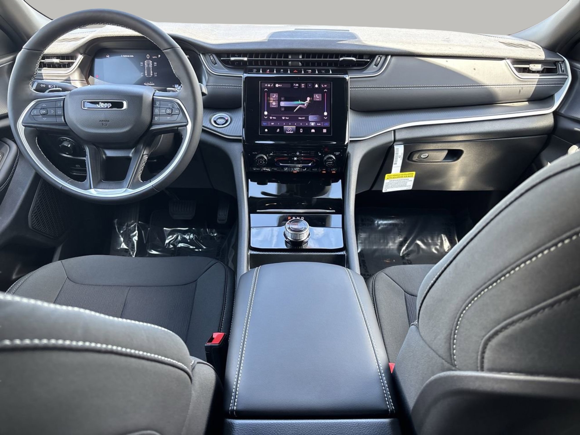 New 2025 Jeep Grand Cherokee Laredo X w/ Luxury Tech Group I image 12