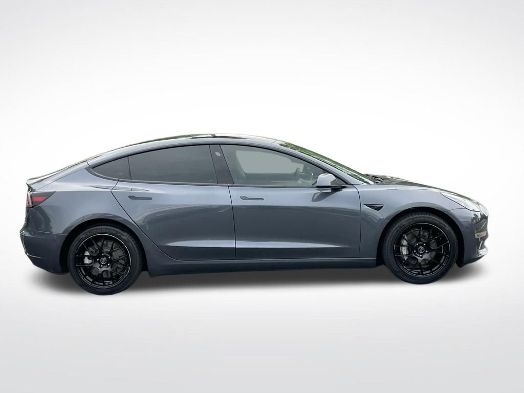 Used 2022 Tesla Model 3 Long Range AWD/4WD image 7