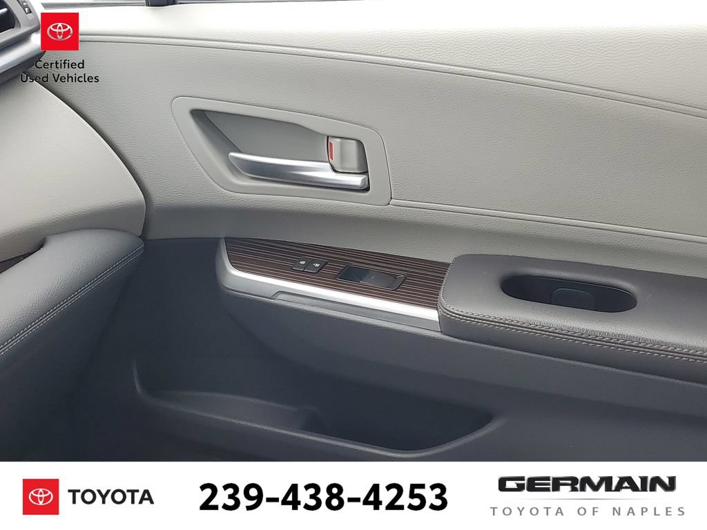 Certified 2022 Toyota Sienna XLE FWD image 28