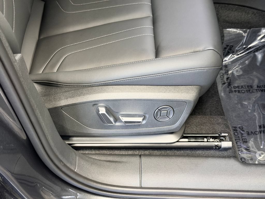 New 2026 Audi Q3 quattro 2.0T AWD/4WD image 29
