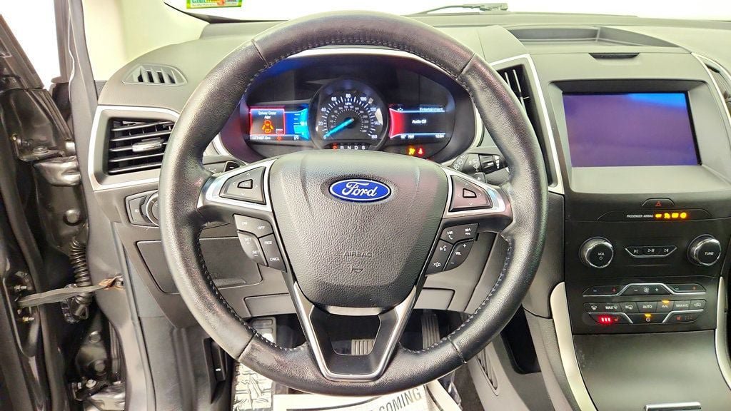 Used 2020 Ford Edge SEL w/ Convenience Package AWD/4WD image 13