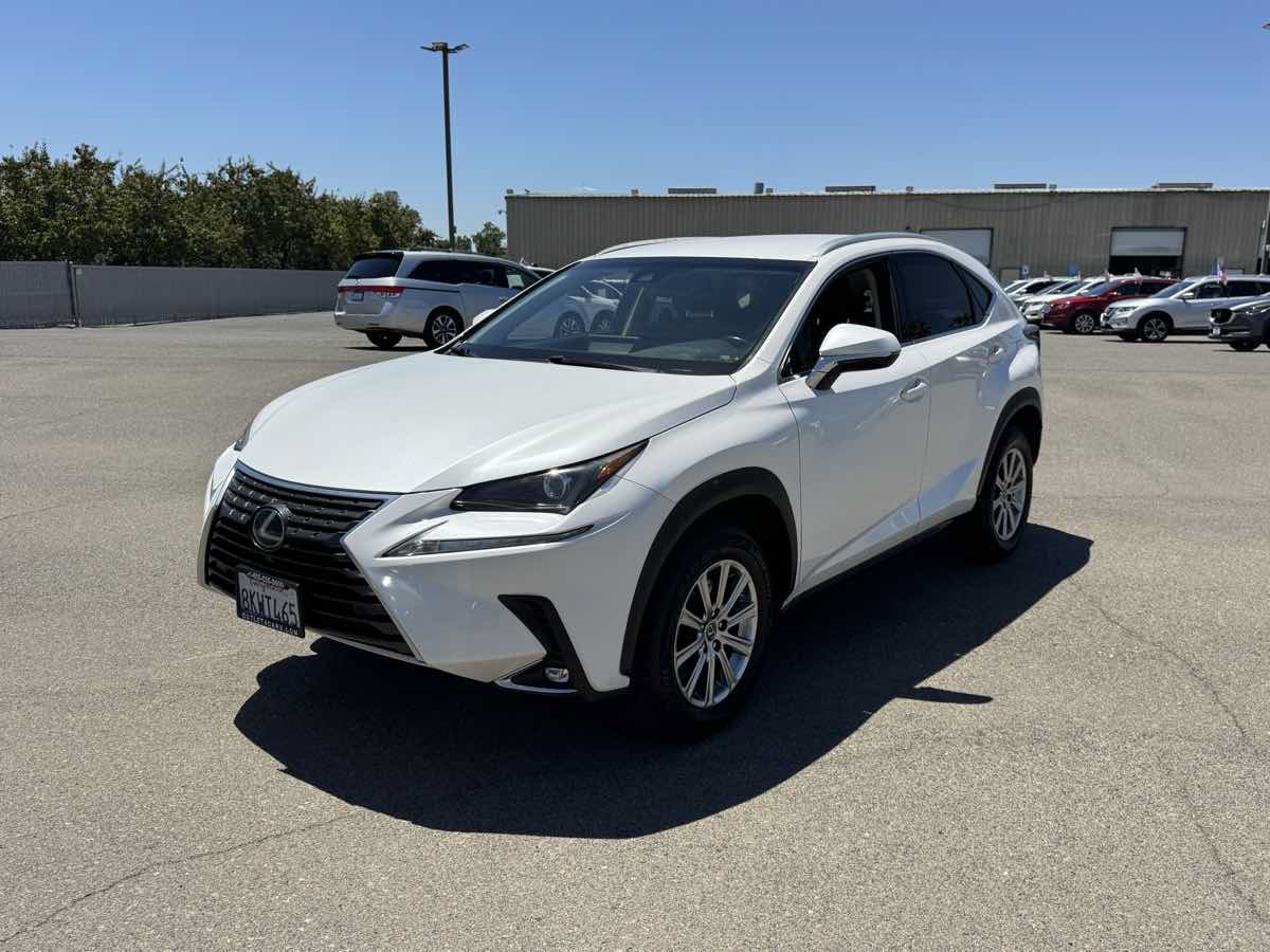 Used 2018 Lexus NX 300 FWD image 5