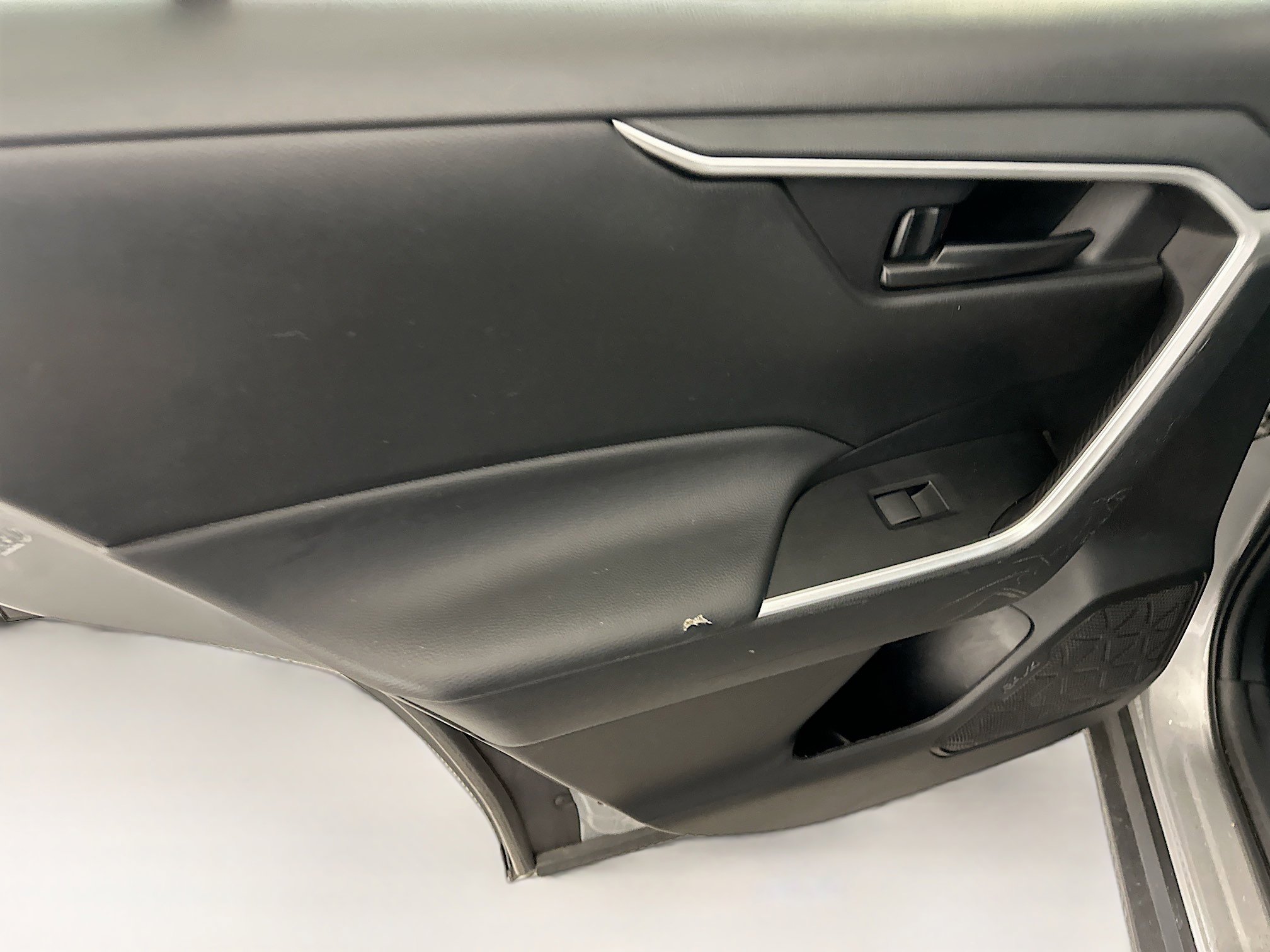 Used 2024 Toyota RAV4 LE image 27