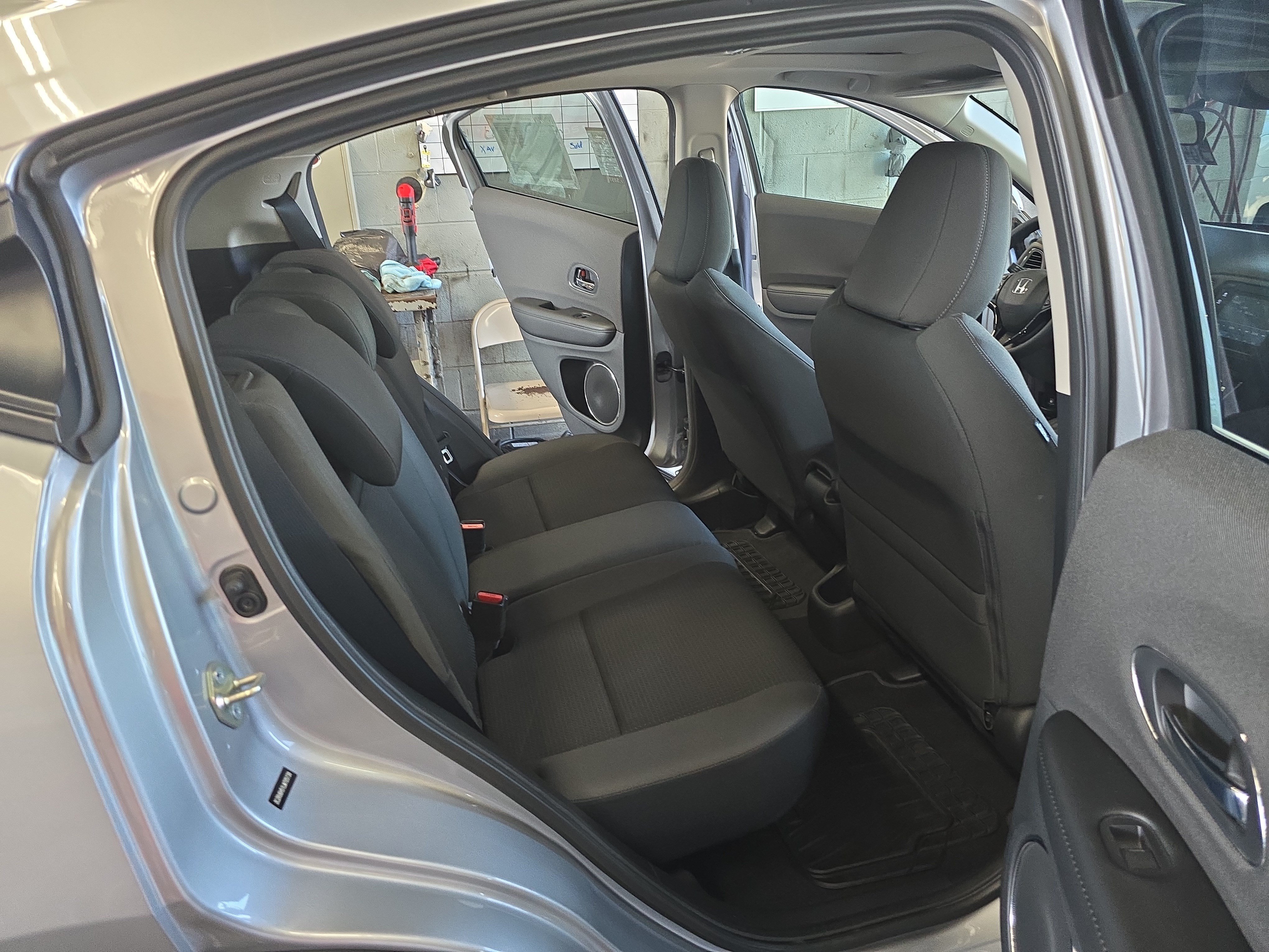 Used 2020 Honda HR-V EX image 11