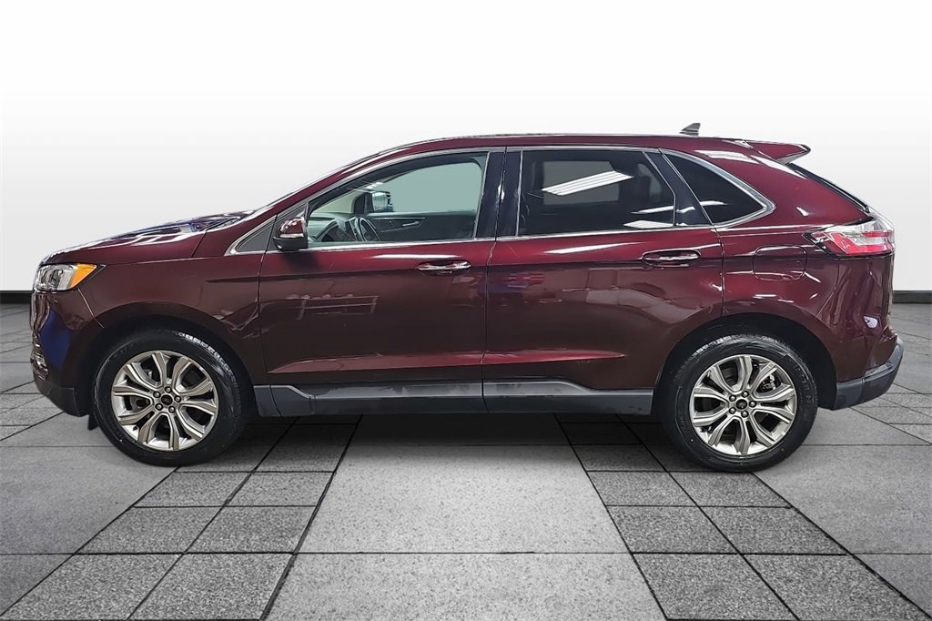 Used 2024 Ford Edge Titanium image 8