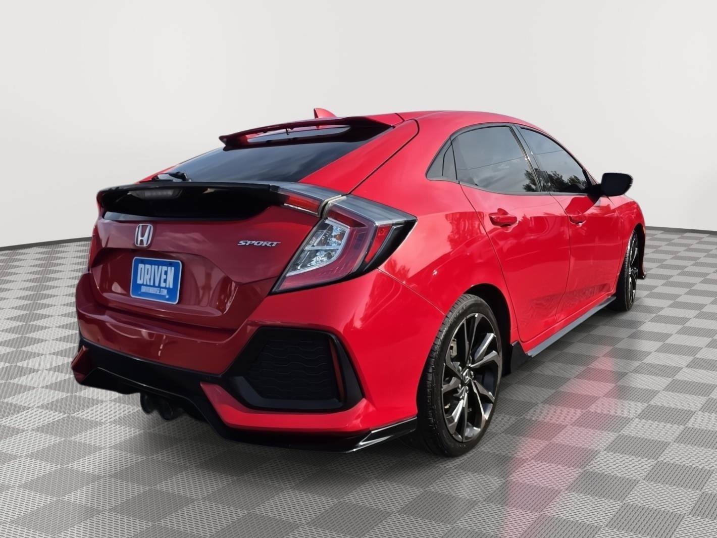 Used 2018 Honda Civic Sport image 4