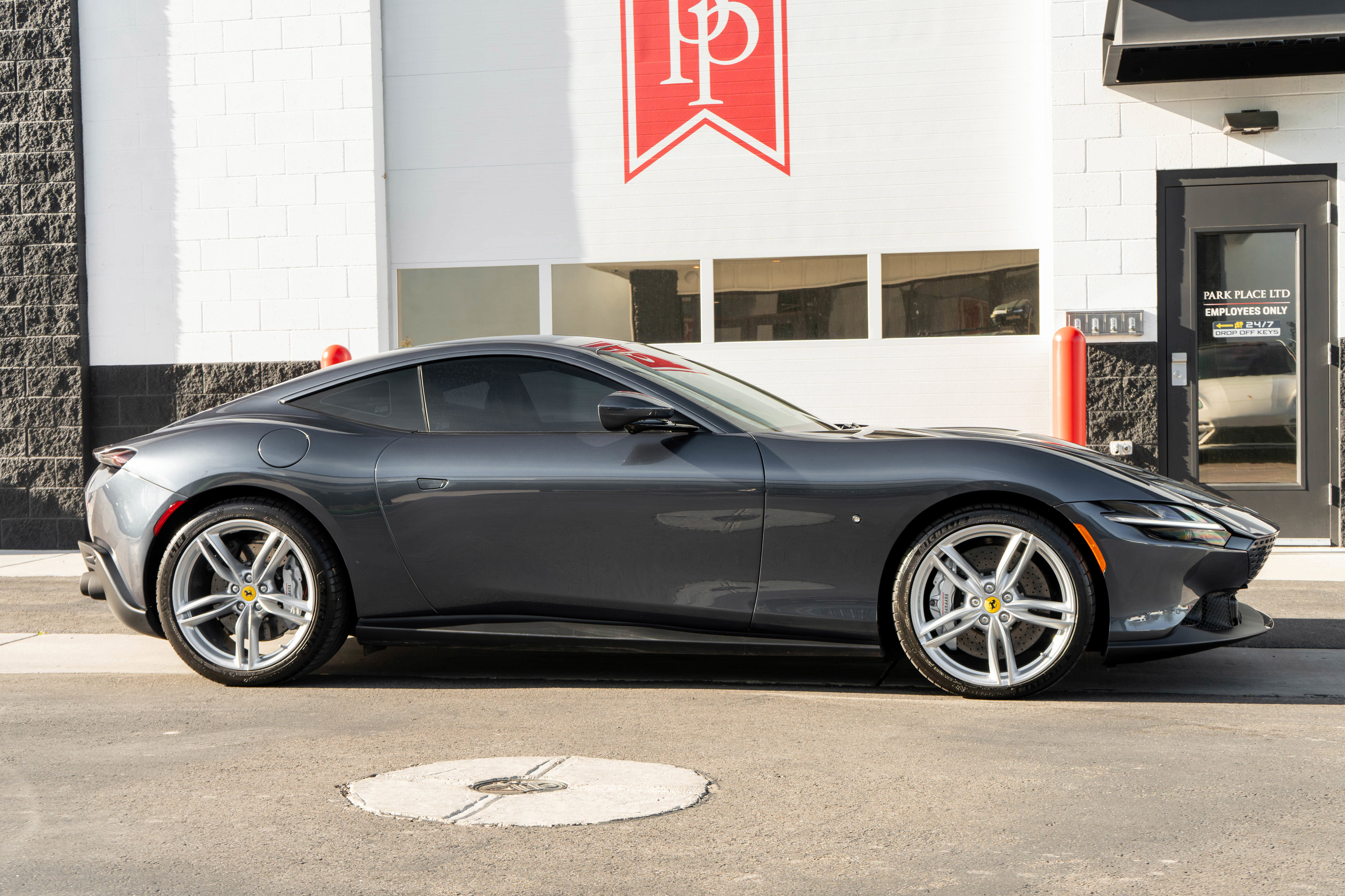 Used 2021 Ferrari Roma image 40